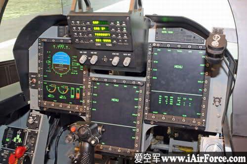 JF-17 枭龙 玻璃化座舱
