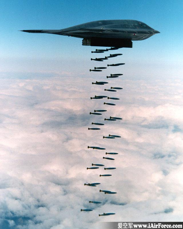 B-2 隐形轰炸机 投弹训练