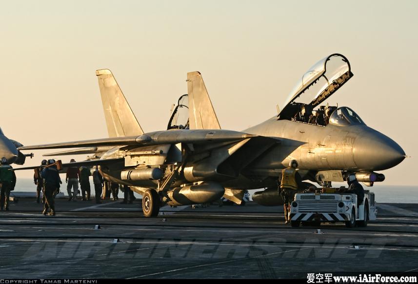F-14D 航空母舰起飞准备 战斗机 雄猫 Tomcat