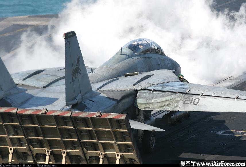 F-14D 航空母舰准备起飞 战斗机 雄猫 Tomcat