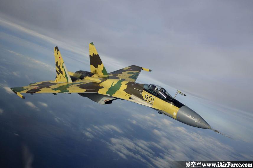 Su-35 空中飞行