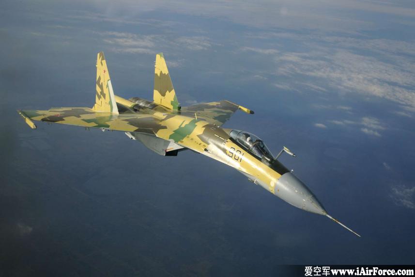 Su-35 901号飞机 高速飞行