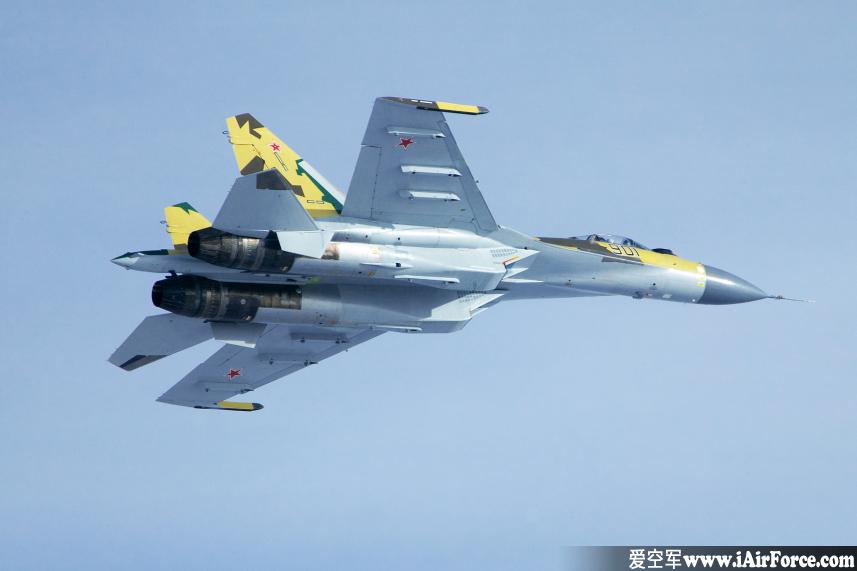 苏-35 凌空飞行 Su-35