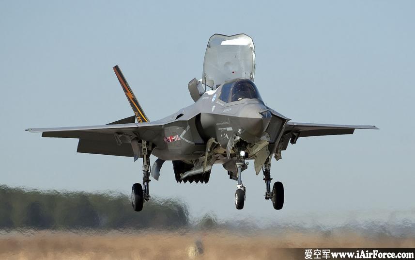 F-35b垂直降落