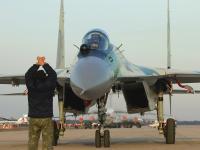  Su-35 地面引导