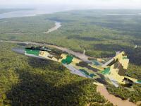 Su-35 低空飞行穿越河流