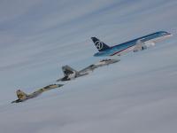 苏-35 901与 902 空中飞行 