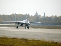苏-35 滑行 Su-35