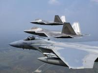 F-22 F-15 三机飞行